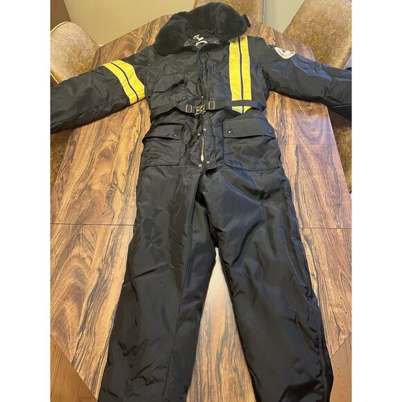 Vtg Walls Blizzard Pruf Snow Snowmobile Ski Suit Black Yellow Belted Mens L - Picture 1 of 16